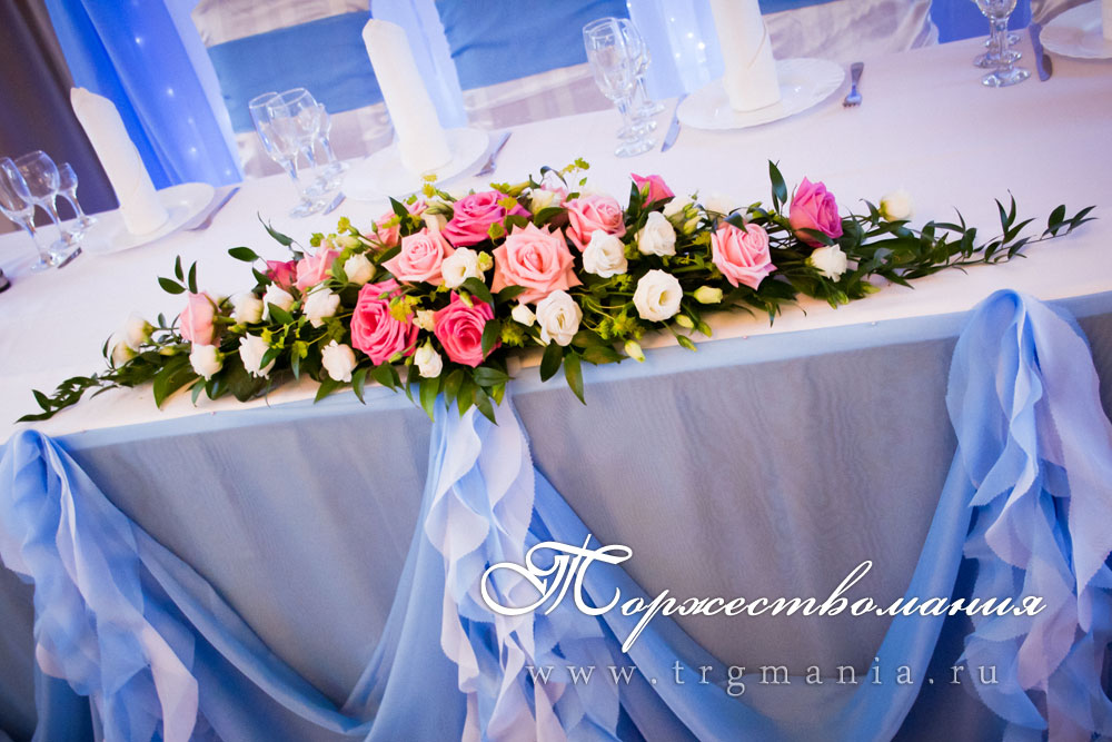 Цветочная композиция на свадебный стол